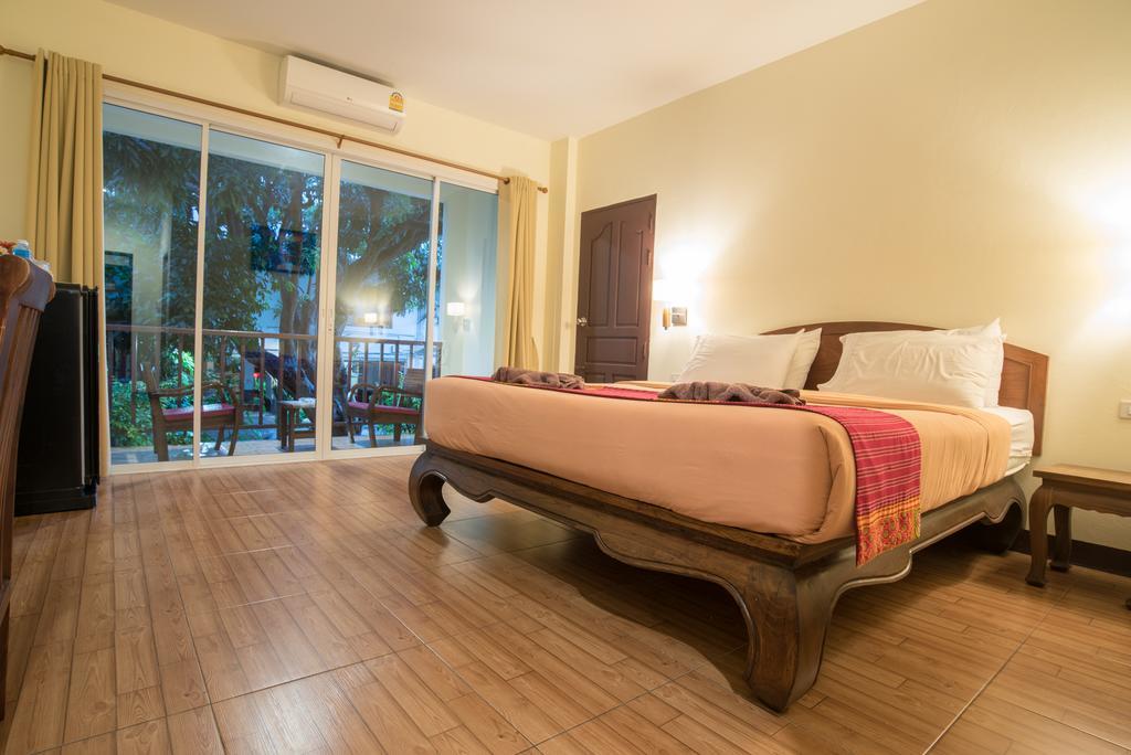 Riverside House Hotel Chiang Mai Exteriör bild