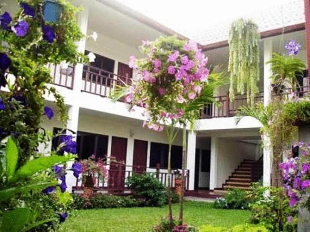 Riverside House Hotel Chiang Mai Exteriör bild